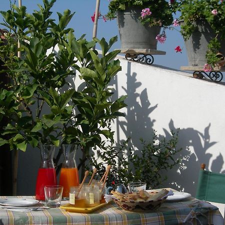 소르소 Piazza San Pantaleo B&B 외부 사진