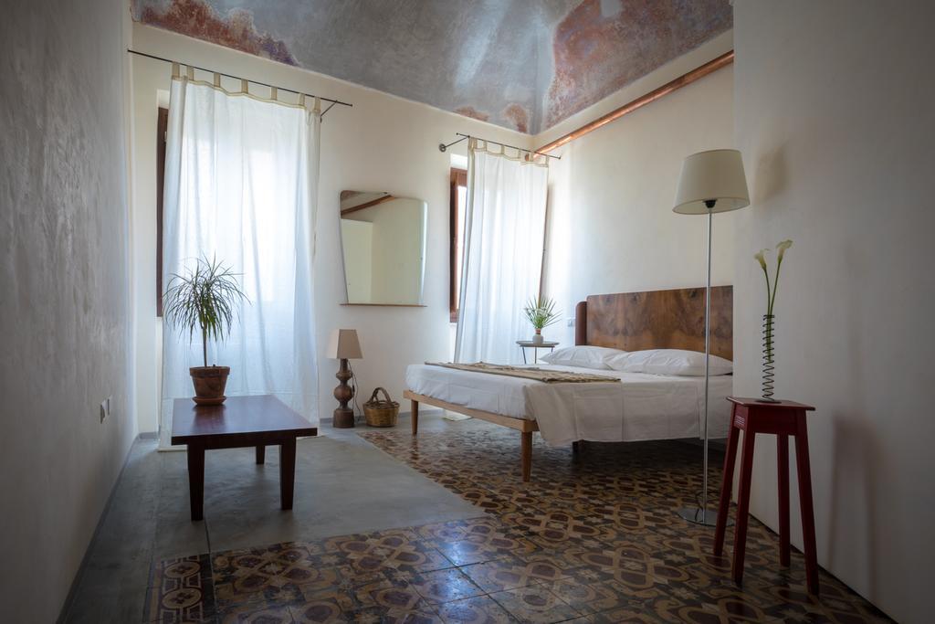 소르소 Piazza San Pantaleo B&B 외부 사진